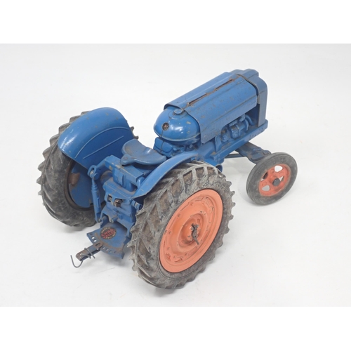 1484 - An unboxed Chad Valley Fordson Major Tractor, lacking steering wheel