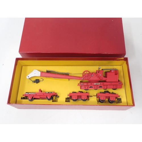 1647 - A boxed Hornby Dublo 4620 Breakdown Crane