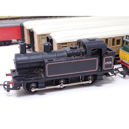 1650 - An unboxed Hornby 00 gauge 'Flying Scotsman', three LNER teak Coaches, Triang Diesel Locomotive, 0-6... 