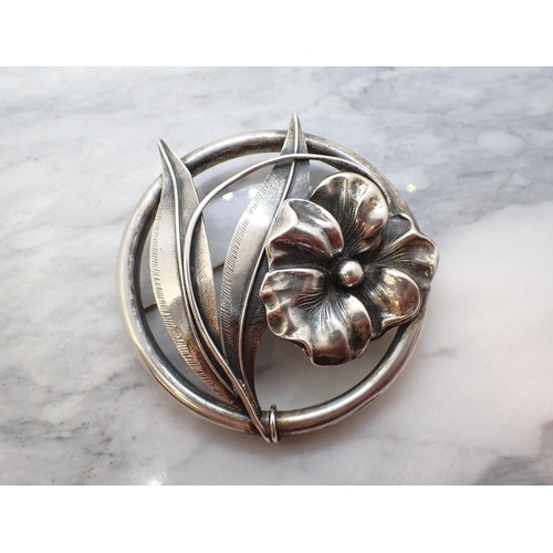 170 - A large Art Nouveau style circular Brooch having flower and leaf design, stamped STERLING SILVER, 7c... 