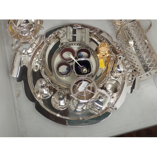 313 - A Qty of plated items including Muffin Dish, Caster, Tray, Bowls, Teapots, Coffee Pot etc