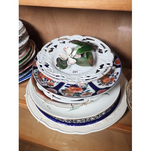 291 - A floral and gilt Dish and a quantity of assorted ceramic Plates.