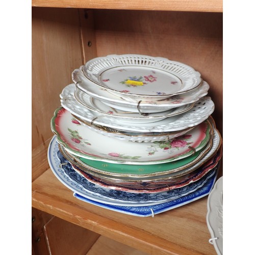 291 - A floral and gilt Dish and a quantity of assorted ceramic Plates.