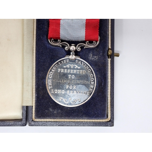 1202 - Coastguard Auxiliary Service Long Service Medal to William Pearson. Elizabeth II Issue in box of iss... 