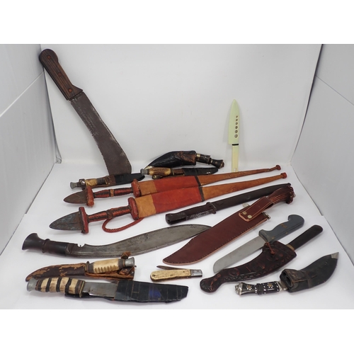 1417 - A WWII K98 Bayonet and various other Knives