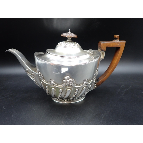 53 - An Edward VII silver oval Teapot with gadroon and scroll engraving, vacant cartouche, London 1905, 6... 