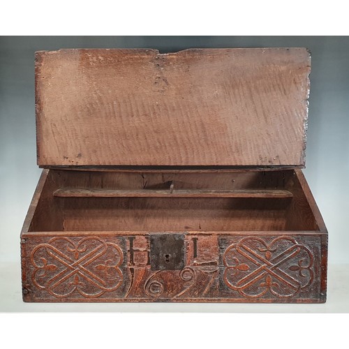 461 - A 17th Century oak slope fronted Book Box with original hinges and lockplate (lacking lock strap), w... 