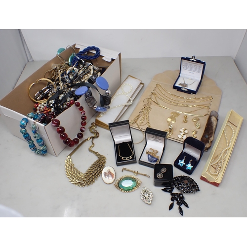 203 - Collection of Pill Boxes, pair of gilt metal Lorgnettes and a quantity of Costume Jewellery