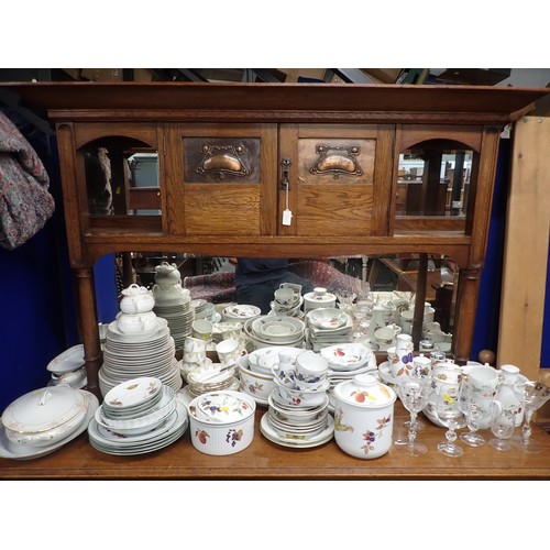 243 - A quantity of Royal Worcester Evesham Tableware, Stanley Tea Service, Noritake Dinnerware and variou... 