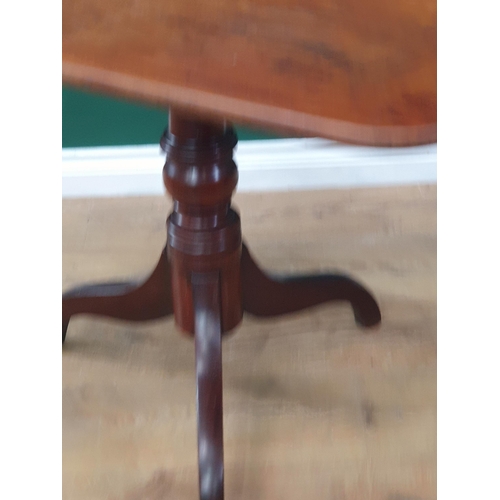 610 - A 19th Century mahogany Pillar Table with rectangular top 2ft 9in W x 2ft 4in H