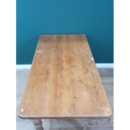 635 - A pine Kitchen Table 4ft 6in L x 2ft 5in H