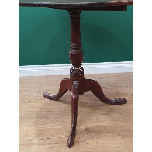 716 - An antique oak Pillar Table on barrel turned column and tripod base 2ft 7in D x 2ft 5in H