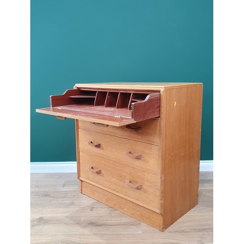 726 - A modern pine Chest of drawers and a retro Chest of drawers