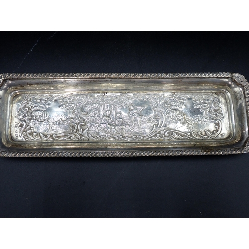 150 - A Victorian silver Pen Tray, embossed figures in a shaped cartouche, Birmingham 1900, and a small si... 