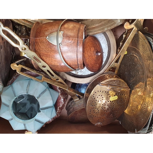 384 - A box of metalware including copper Trays, Chestnut Roaster, Biscuit Barrel, CD Rack, Toasting Fork,... 