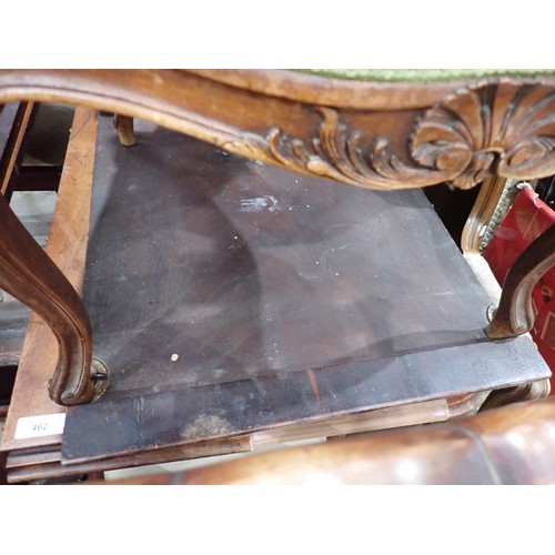 462 - A Victorian mahogany rectangular Extending Dining Table, two spare leaves, on turned and fluted supp... 