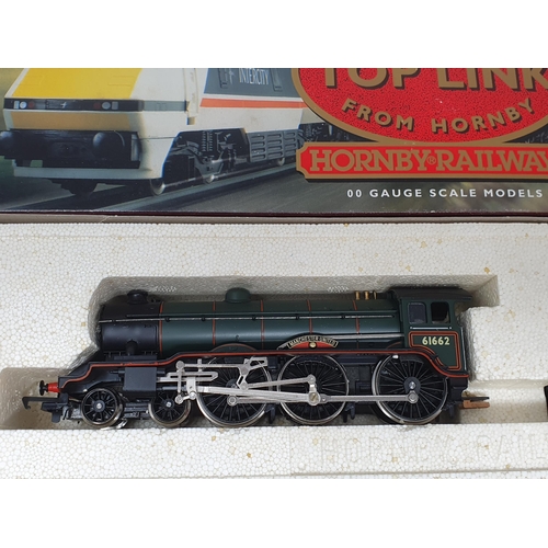 111 - A boxed Hornby 'Top Link' 00 gauge BR Class B17 'Manchester United' Locomotive