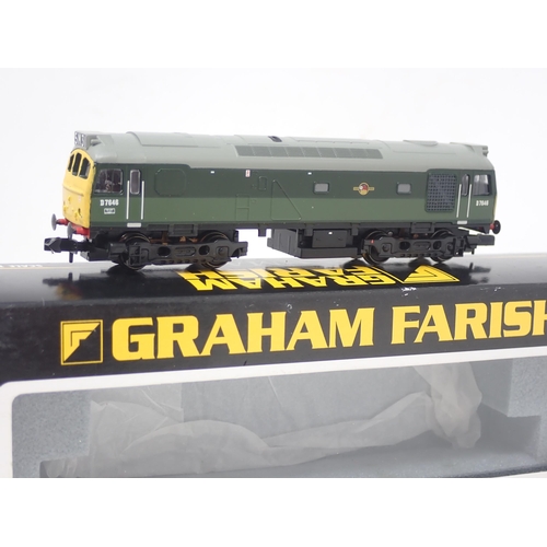 147 - Graham Farish N gauge Class 25 diesel Locomotive in BR green livery, boxed