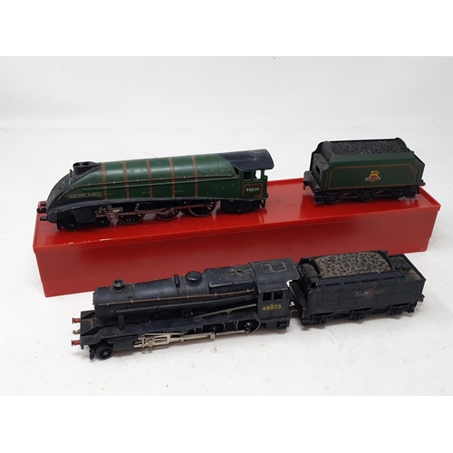 172 - An unboxed Hornby Dublo 2-rail A4 Locomotive 'Golden Fleece' and an 8F 2-8-0 Locomotive