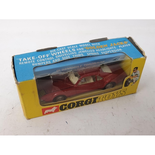 202 - A boxed Corgi Toys No.276 Oldsmobile Tornado (box cellophane damaged)