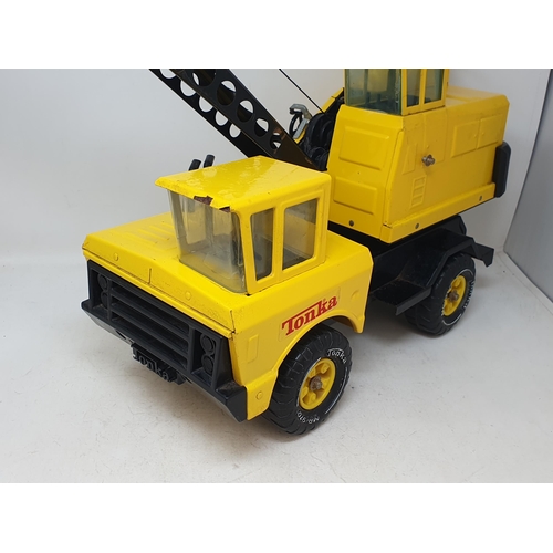 204 - A Tonka Toys Crane