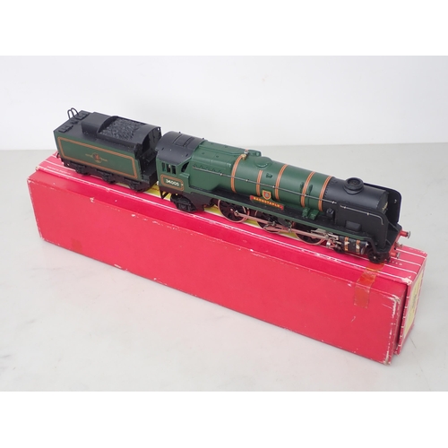 512 - Hornby Dublo 2235 West Country 'Barnstaple' Locomotive, boxed