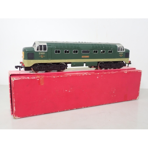 514 - Hornby Dublo 2234 Deltic 'Crepello' Locomotive, boxed with instructions