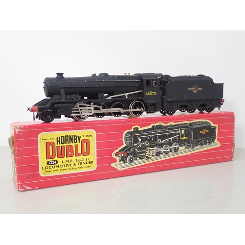 515 - Hornby Dublo 2221 'Cardiff Castle' Locomotive, boxed and 2224 2-8-0 8F Locomotive, boxed with instru... 