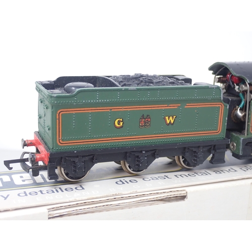 523 - Wrenn 00 gauge W2222 'Devizes Castle' Locomotive, boxed