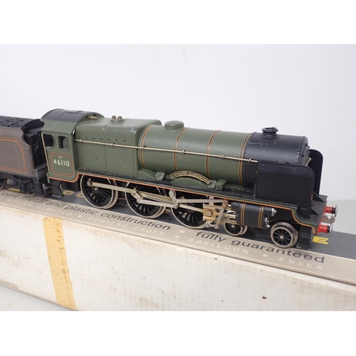 532 - Wrenn 00 gauge W2262 Royal Scot Class Locomotive 'Grenadier Guardsman' in BR green livery, boxed wit... 