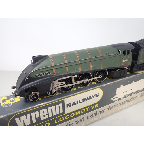 537 - Wrenn 00 gauge W2211 A4 'Mallard'  Locomotive in BR green livery, boxed