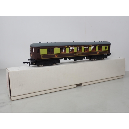 546 - Wrenn W3007/7 The Brighton Belle brown and cream Pullman set, boxed