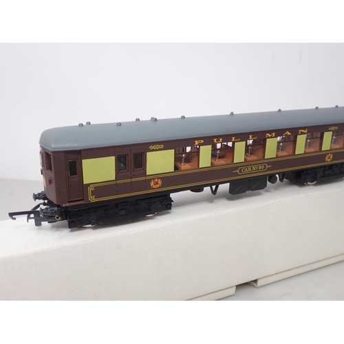 546 - Wrenn W3007/7 The Brighton Belle brown and cream Pullman set, boxed