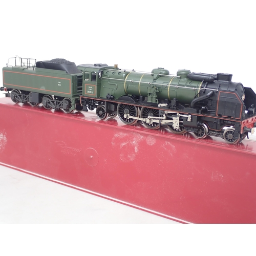 553 - Rivarossi 1341 HO scale E22 4-6-2 Pacific in S.N.C.F. livery, boxed