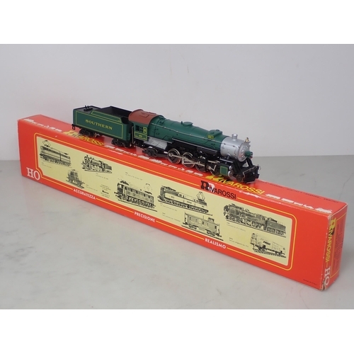 555 - Rivarossi 1230 HO scale 2-8-2 heavy Mikado Locomotive in Southern Railway livery, boxed