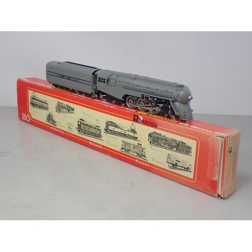 556 - Rivarossi 1273 HO scale 4-6-2 Hudson Streamlined Locomotive in New York Central livery, boxed