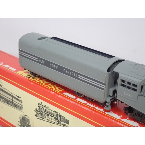 556 - Rivarossi 1273 HO scale 4-6-2 Hudson Streamlined Locomotive in New York Central livery, boxed