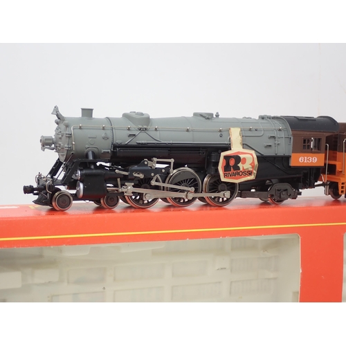 571 - Rivarossi 1214 HO scale 4-6-2 Heavy Pacific in 'Milwaukee Road' livery, boxed