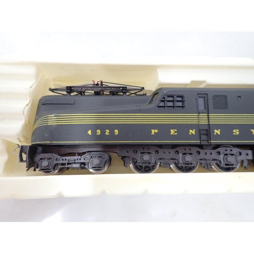 577 - AHM HO scale G.G.1. electric Locomotive, boxed