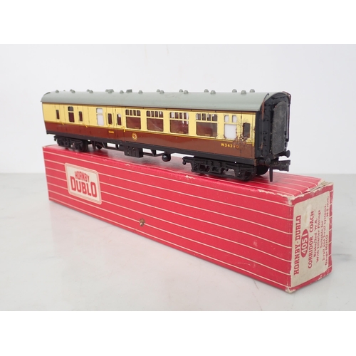 580 - Six Hornby Dublo Coaches to include; 2x 4050 Corridor Coaches, 4051 Corridor Coach, 2x 4060 Open Cor... 