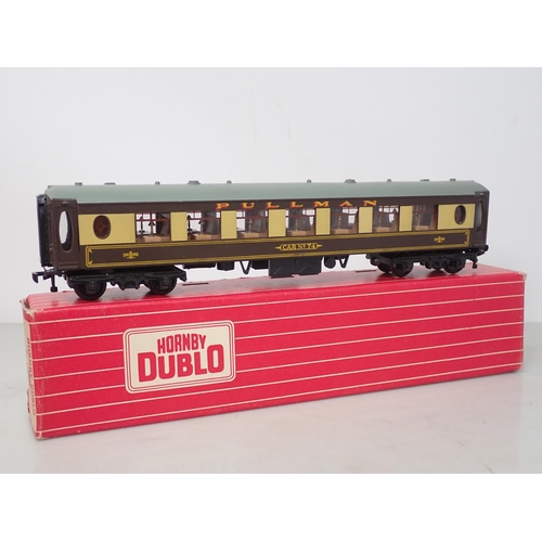 582 - Six Hornby Dublo Pullman Coaches to include; 4035 'Aries', 2x 4036 2nd Class, 2x 4037 Brake/2nd and ... 