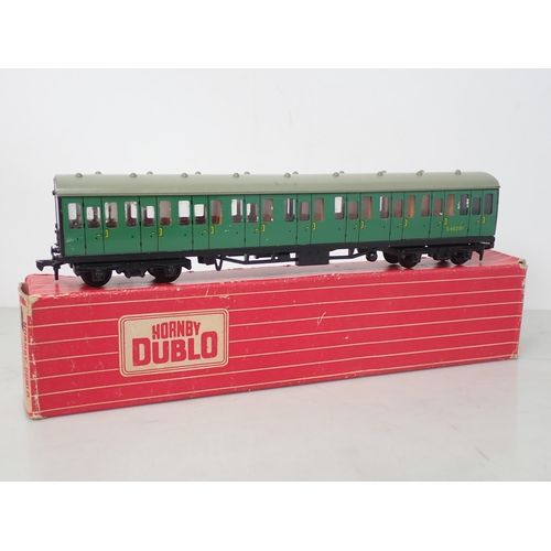 585 - Six Hornby Dublo SR Suburban Coaches to include; 3x 4081 2nd Class and 3x 4082 Brake/2nd, all boxed