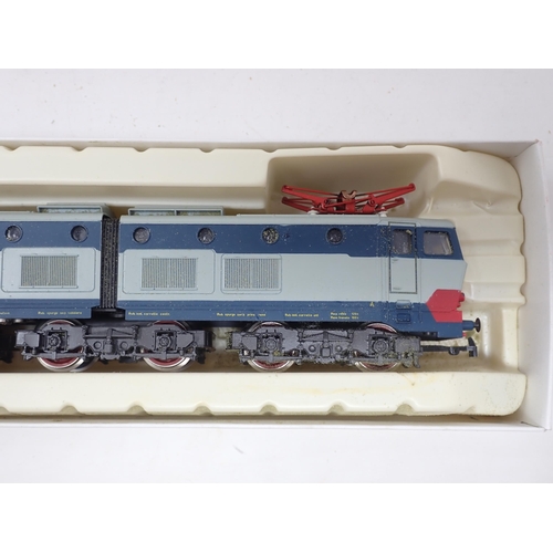 591 - Two Rivarossi HO scale Locomotives; 1459 E656 024 electric and 1471 E632 042 electric, both boxed