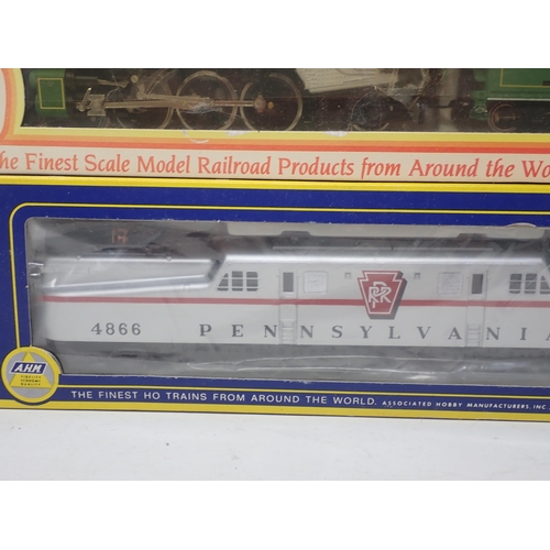 607 - A boxed IHC HO scale American Southern 4-6-2 Locomotive and an AHM G.C.1 Pennsylvania electric Locom... 