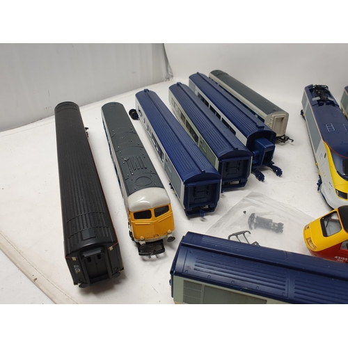 614 - A Hornby 00 gauge Eurostar Set with spare dummy trailer, a Triang BR Pullman Set and a Hornby Virgin... 