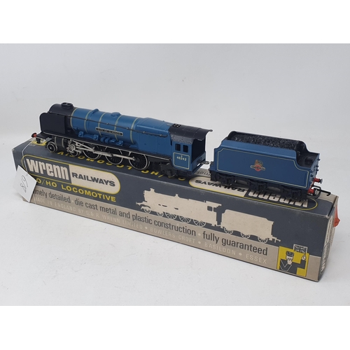 618 - Wrenn W2229 'City of Glasgow' Locomotive in BR blue livery, boxed