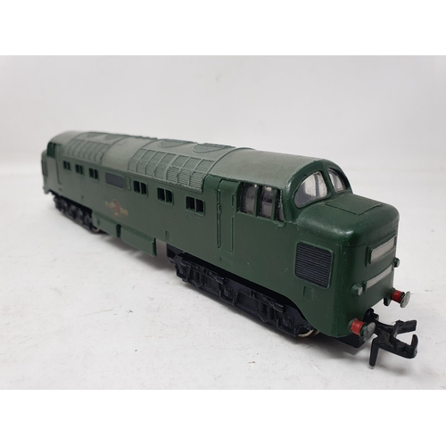 630 - Hornby Dublo 2232 Co-Co diesel Locomotive, boxed; and 2231 0-8-0 diesel Shunter, boxed