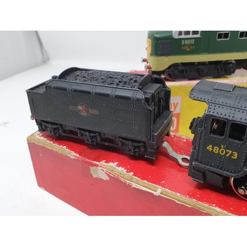 631 - Hornby Dublo 2234 'Crepello' Locomotive, box A/F; and Hornby Dublo 2224 8F 2-8-0 Locomotive, box lid... 