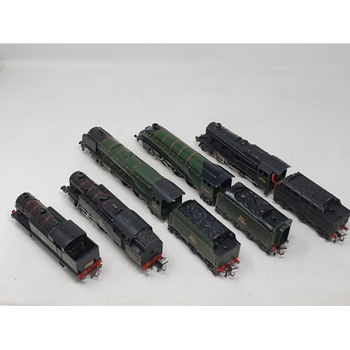 640 - Five unboxed Hornby-Dublo 3-rail Locomotives including glass 'Silver King', 0-6-2T in BR black liver... 