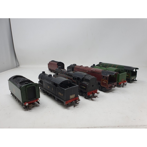 641 - Five unboxed Hornby-Dublo 00 gauge Locomotives including LMS 0-62T, LNER green 0-6-2T, 2-6-4T, 'City... 